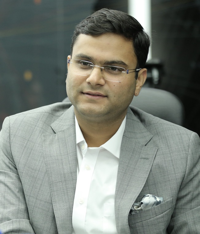 Nikhil Hawelia